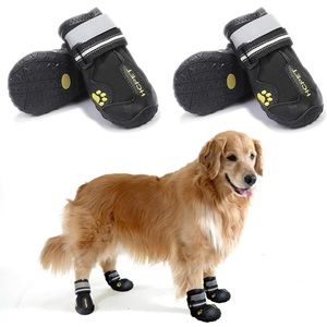Dog shoes size 4 (see size chart for reference)